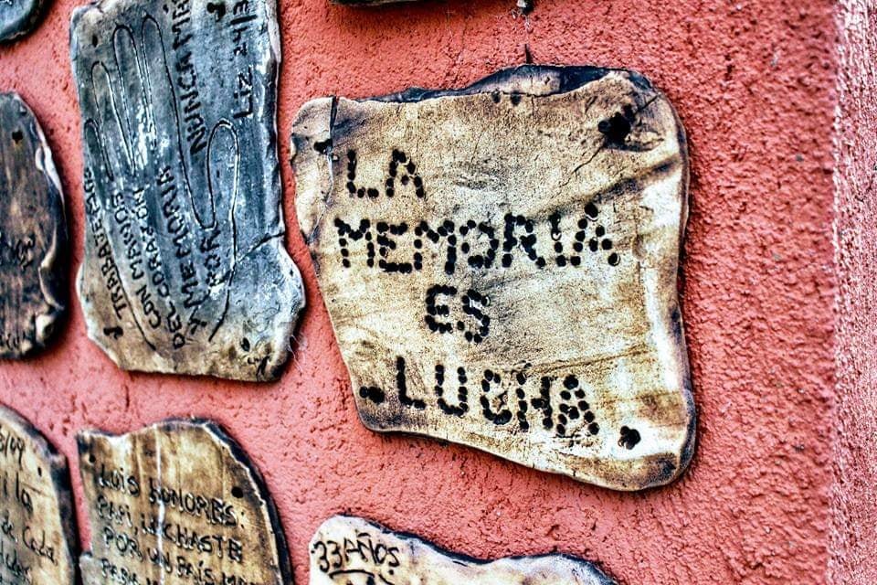 “En los momentos de crisis, solo la imaginación es más importante que el conocimiento” A.E.