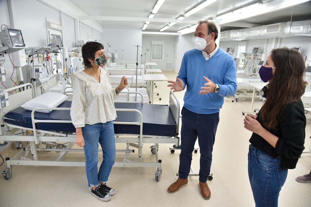 MAYRA MENDOZA RECORRIÓ EL HOSPITAL MODULAR DE LA UPA 17 PARA SUPERVISAR LAS OBRAS Y EL NUEVO EQUIPAMIENTO (4) MAYRA-MENDOZA-RECORRIÓ-EL-HOSPITAL-MODULAR-DE-LA-UPA-17-PARA-SUPERVISAR-LAS-OBRAS-Y-EL-NUEVO-EQUIPAMIENTO-entrenossocialinfo