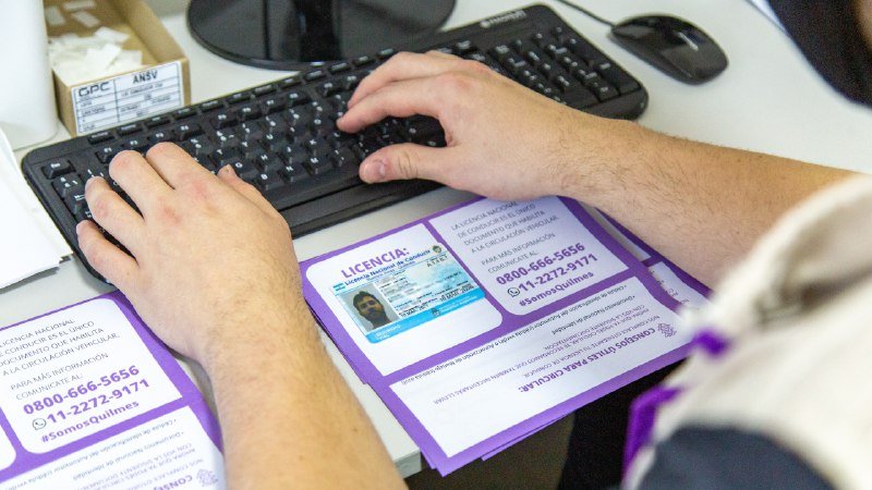 DETUVIERON A ESTAFADOR QUE PROMETIA LICENCIAS DE CONDUCIR SIN TRÁMITES