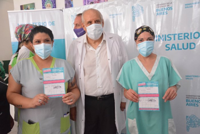 COMIENZA LA VACUNACIÓN A MAYORES DE 40 AÑOS CON ENFERMEDADES PREEXISTENTES