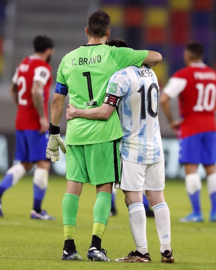 Bravo y Messi – copia