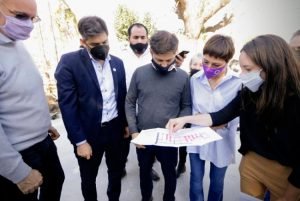 KICILLOF-Y-MENDOZA-RECORRIERON-OBRAS-DE-PAVIMENTACION-EN-QUILMES