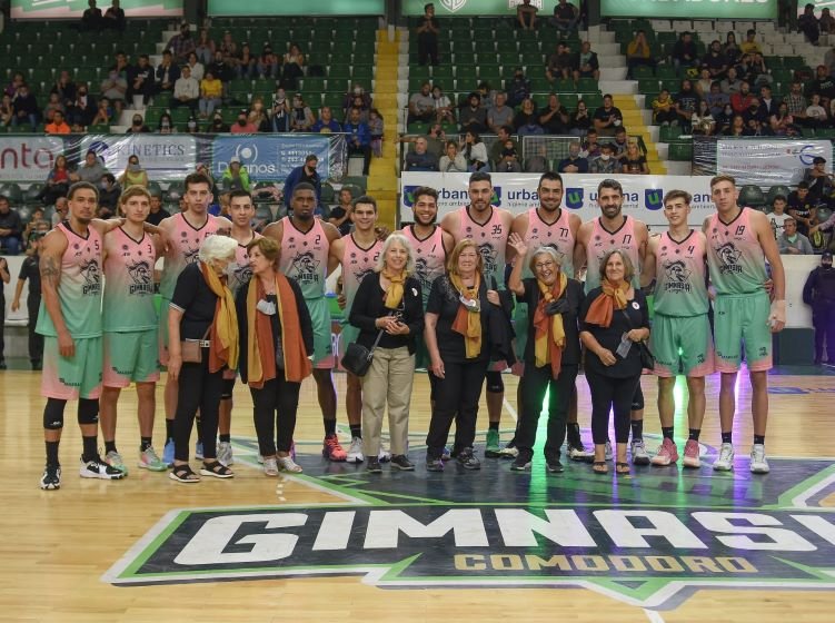 GIMNASIA DE COMODORO Y EL MES DE LA MUJER