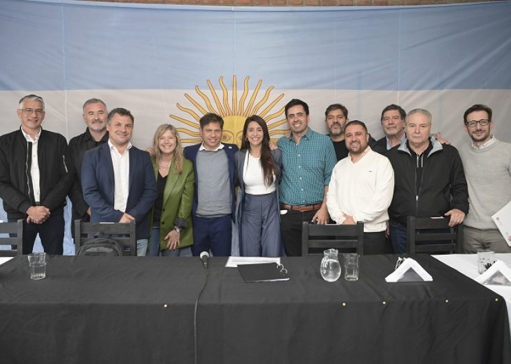 KICILLOF CON INTENDENTES DE LA SEGUNDA Y CUARTA SECCIÓN ELECTORAL