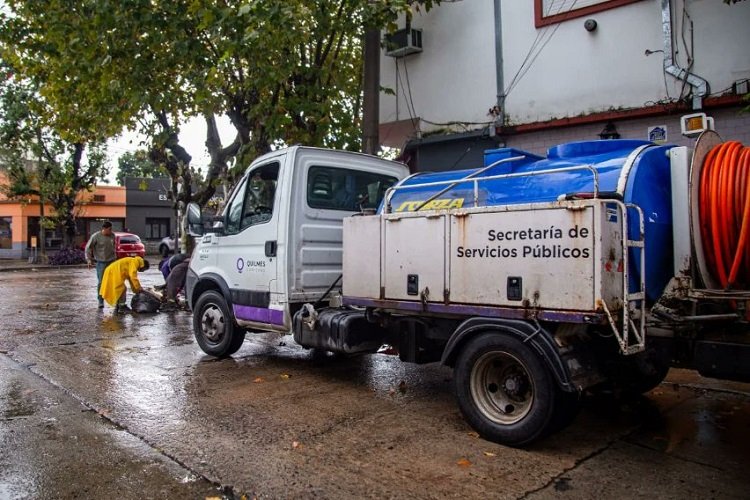 OPERATIVOS DE LIMPIEZA INTEGRAL EN QUILMES OESTE