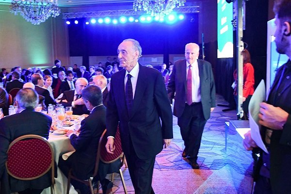 LAS PATRONALES ALIENTAN AL GOBIERNO PARA PROFUNDIZAR EL RUMBO