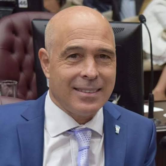 EL PRESIDENTE PROVISIONAL DEL SENADO TIENE UNA DEUDA IMPOSITIVA DE 15 MILLONES DE PESOS